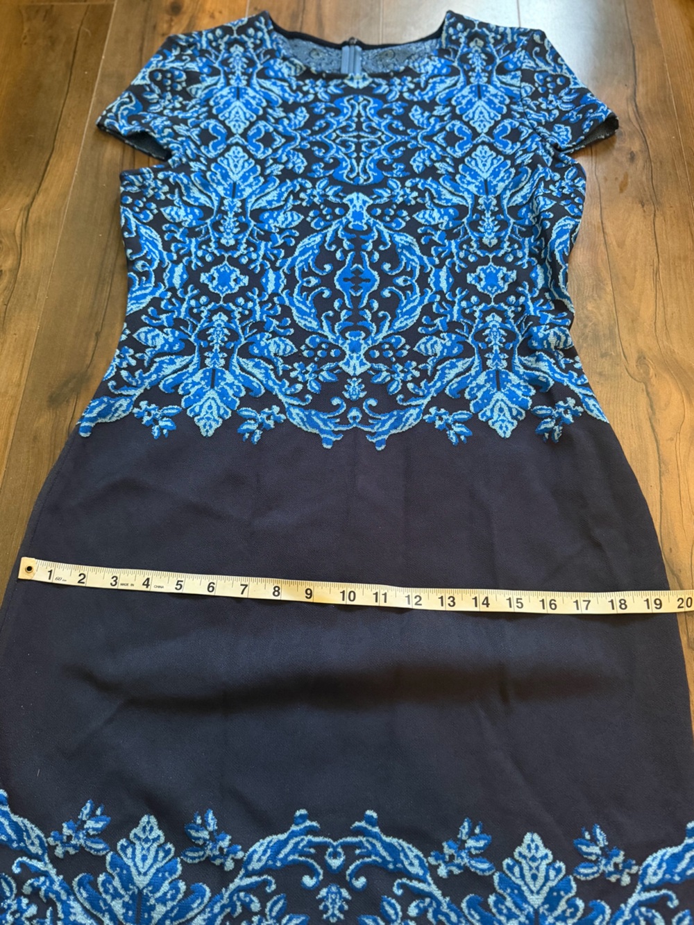 St John | Blue Jacquard Metallic Knit Sheath Dress | Size 8 - Picture 10 of 15